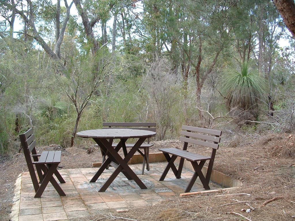 Yelverton Brook Conservation Sanctuary Metricup Extérieur photo